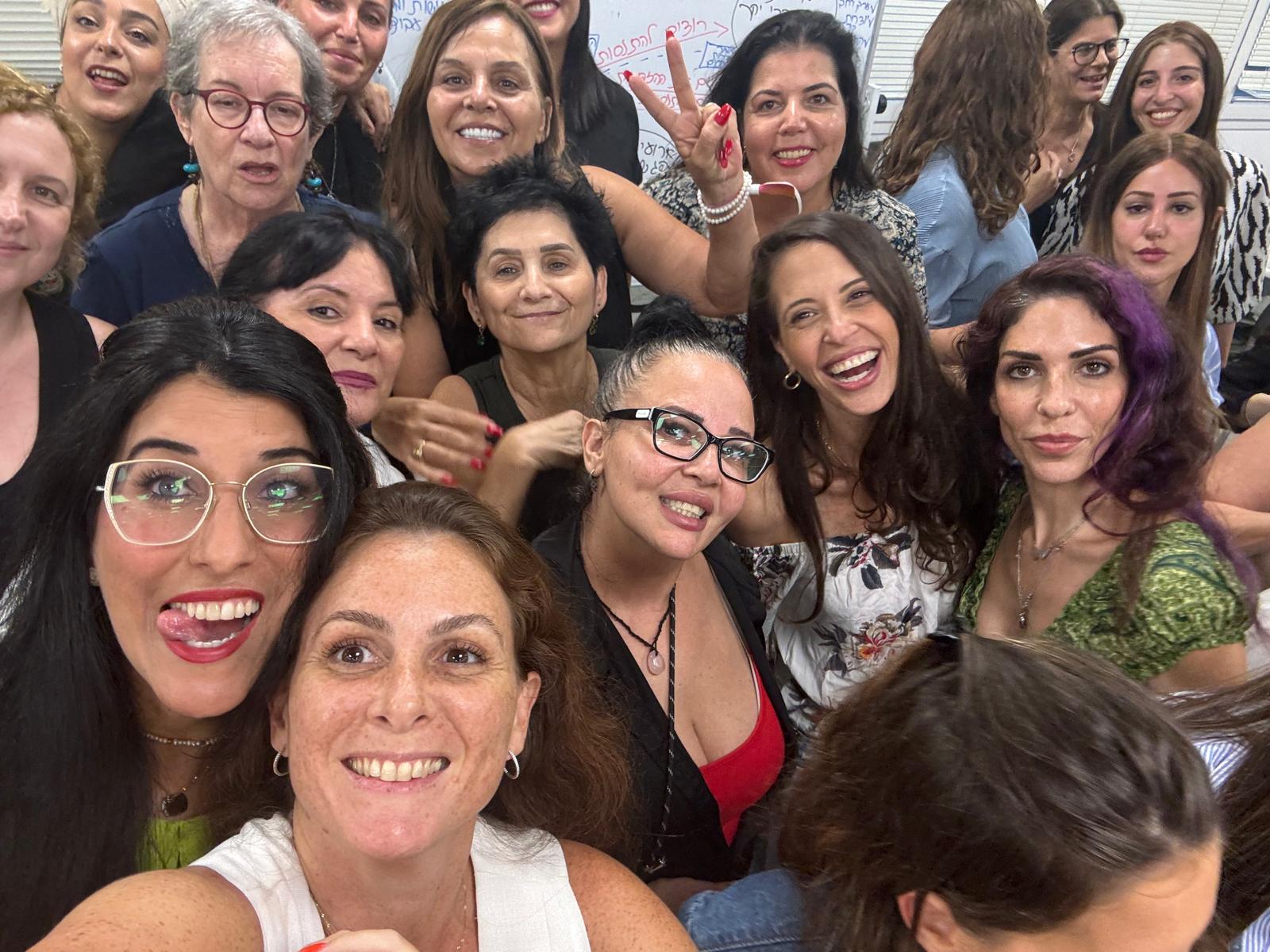 הצוות של הלן באירוע Juice Plus